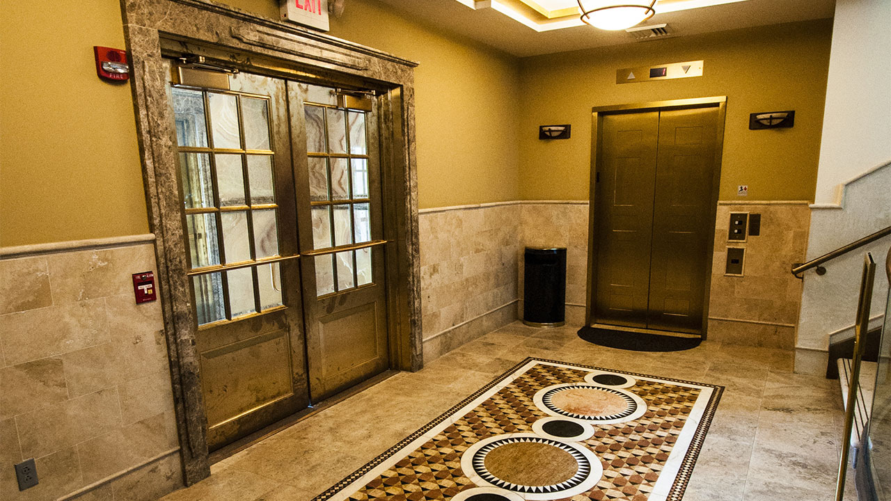 De Gregorio building lobby